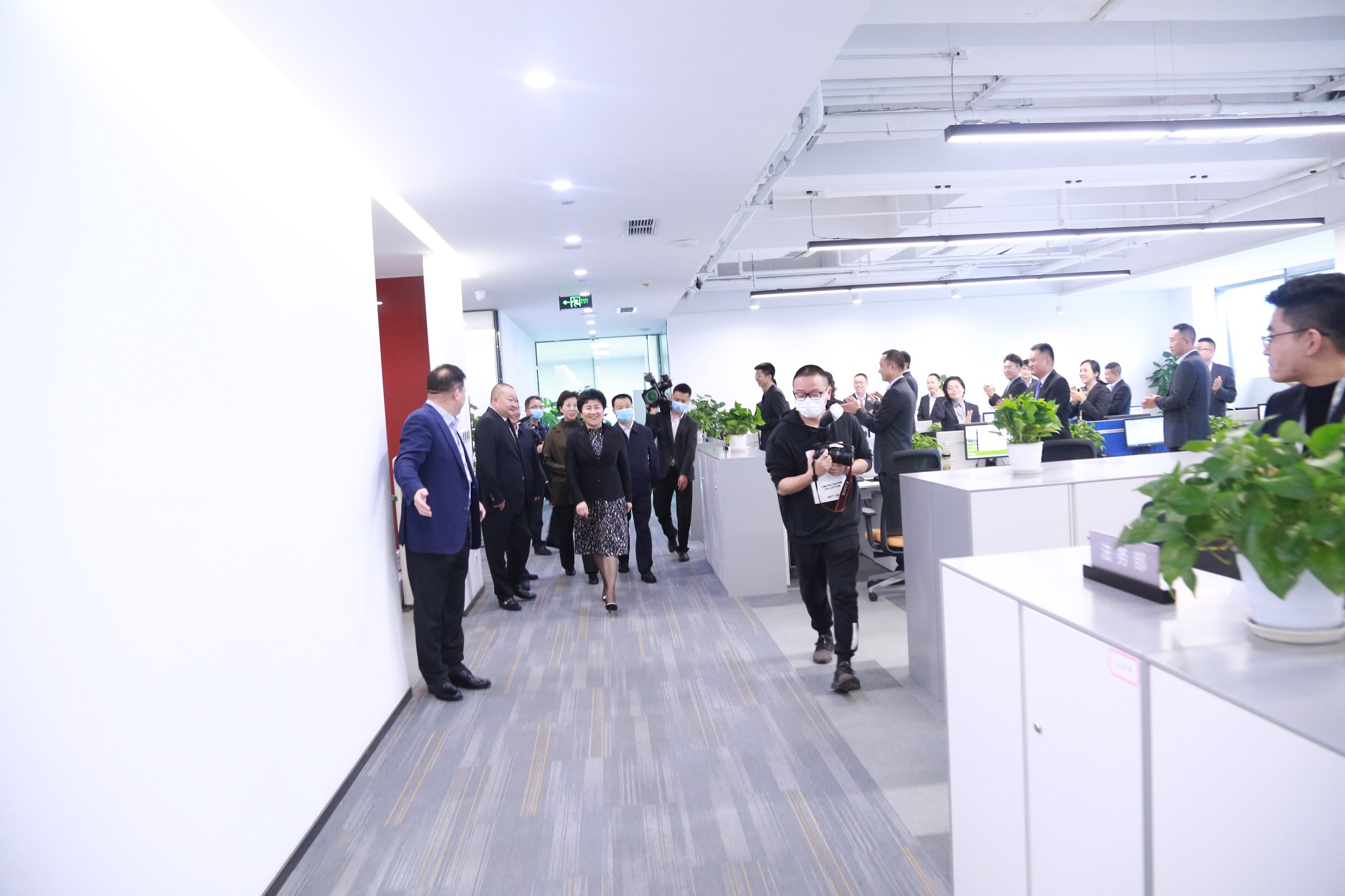 省人大常委會副主任、達(dá)州市委書記包惠蒞臨公司視察指導(dǎo)