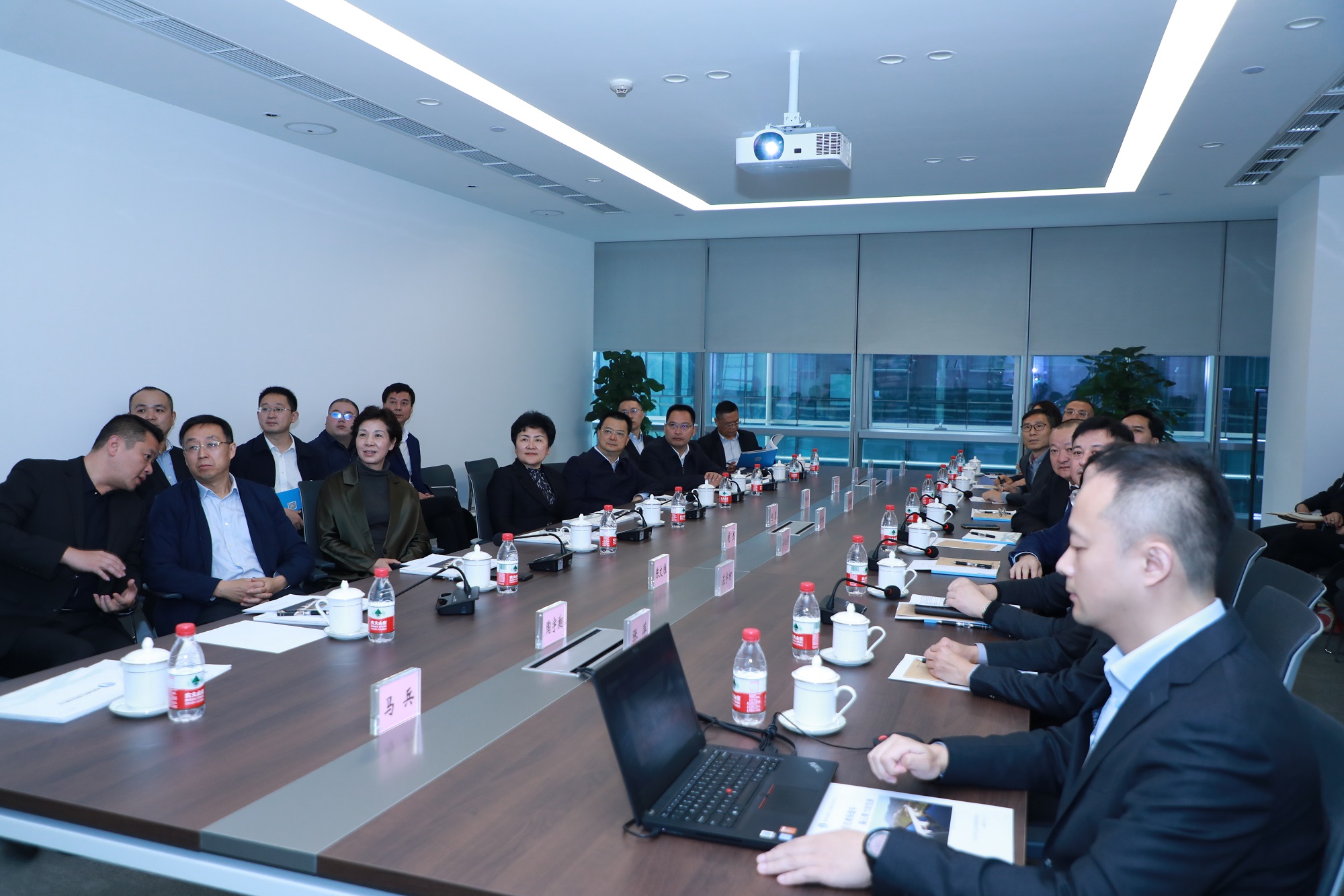 省人大常委會副主任、達(dá)州市委書記包惠蒞臨公司視察指導(dǎo)